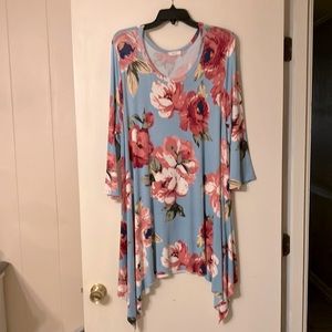 Blue/pink floral shark bite tunic 2X